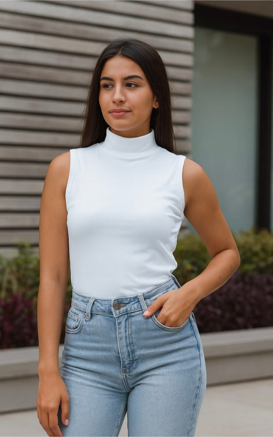 TOP CUELLO ALTO BLANCO | DIVAS