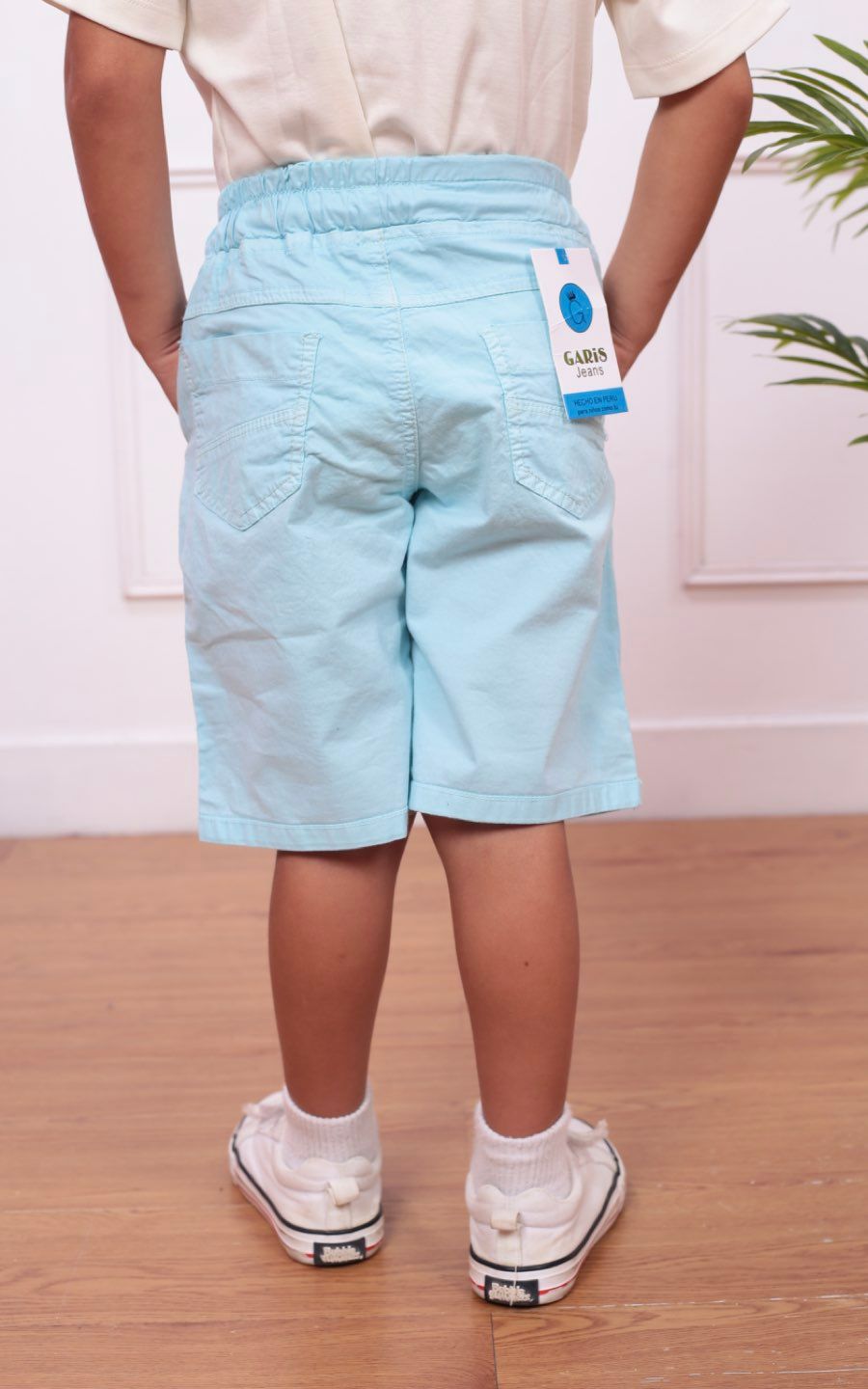 SHORT RAFAEL CELESTE | GARIS GARISITAS