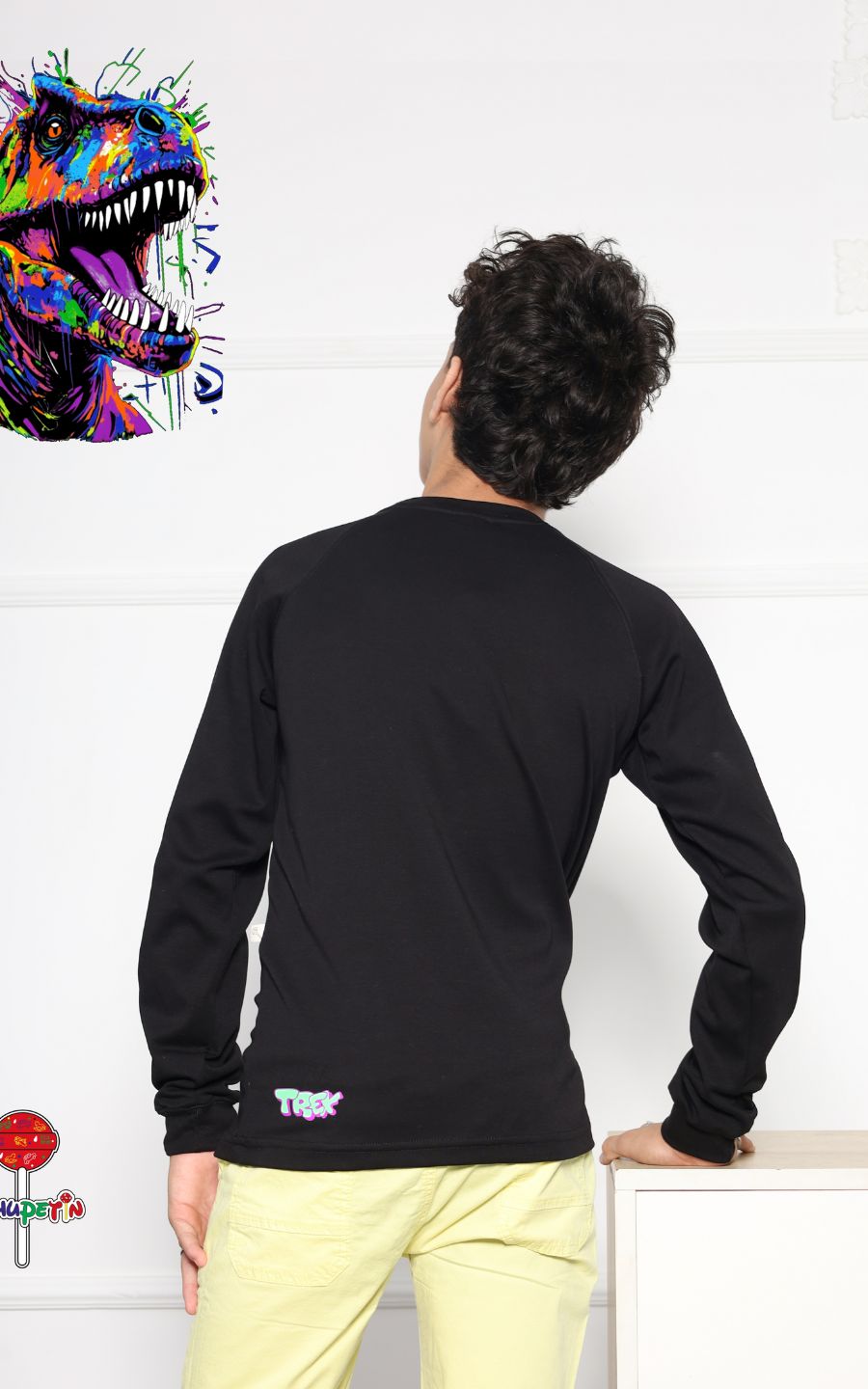 POLO DINOSAURIO NEGRO NEON | CHUPETIN
