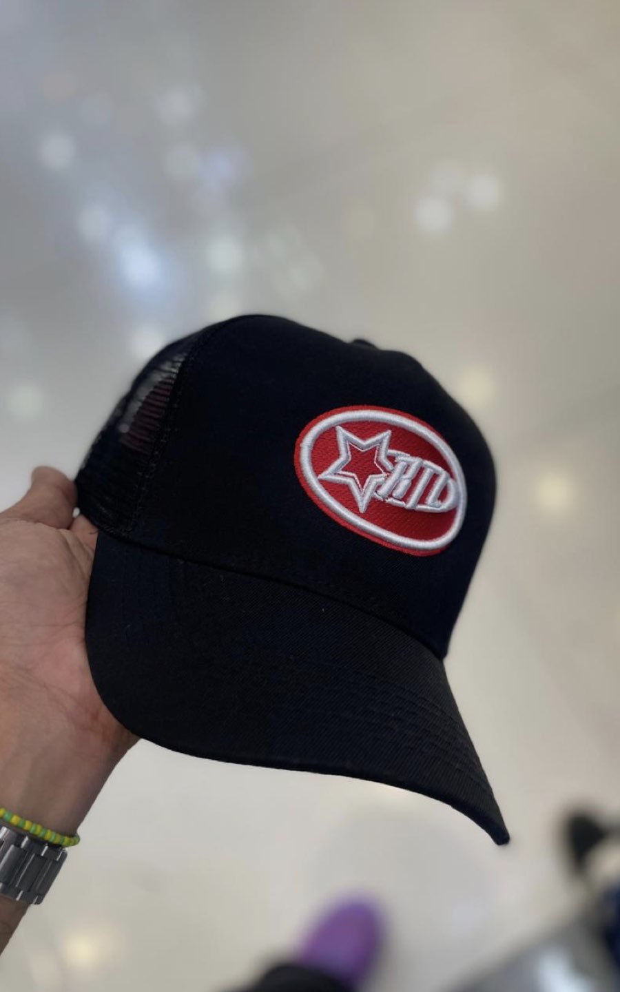 GORRA ROJA | RTL