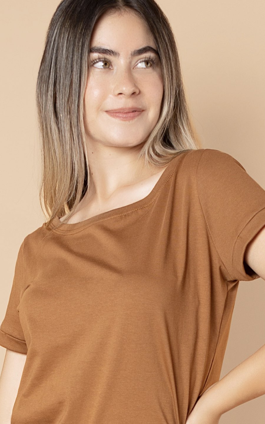 POLO CUELLO OJAL MARRON | BOOM